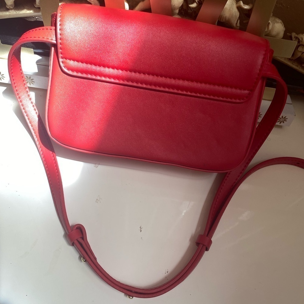 NWOT JOJOS RED FAUX LEATHER BAG - Picture 7 of 7